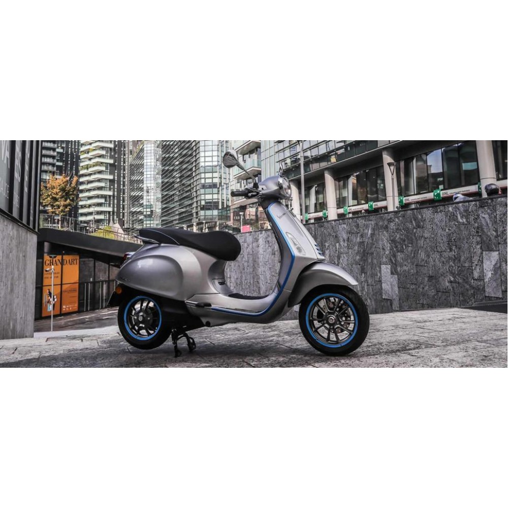 Электроскутер Vespa Elettrica 4 Электроскутер Vespa Elettrica 4