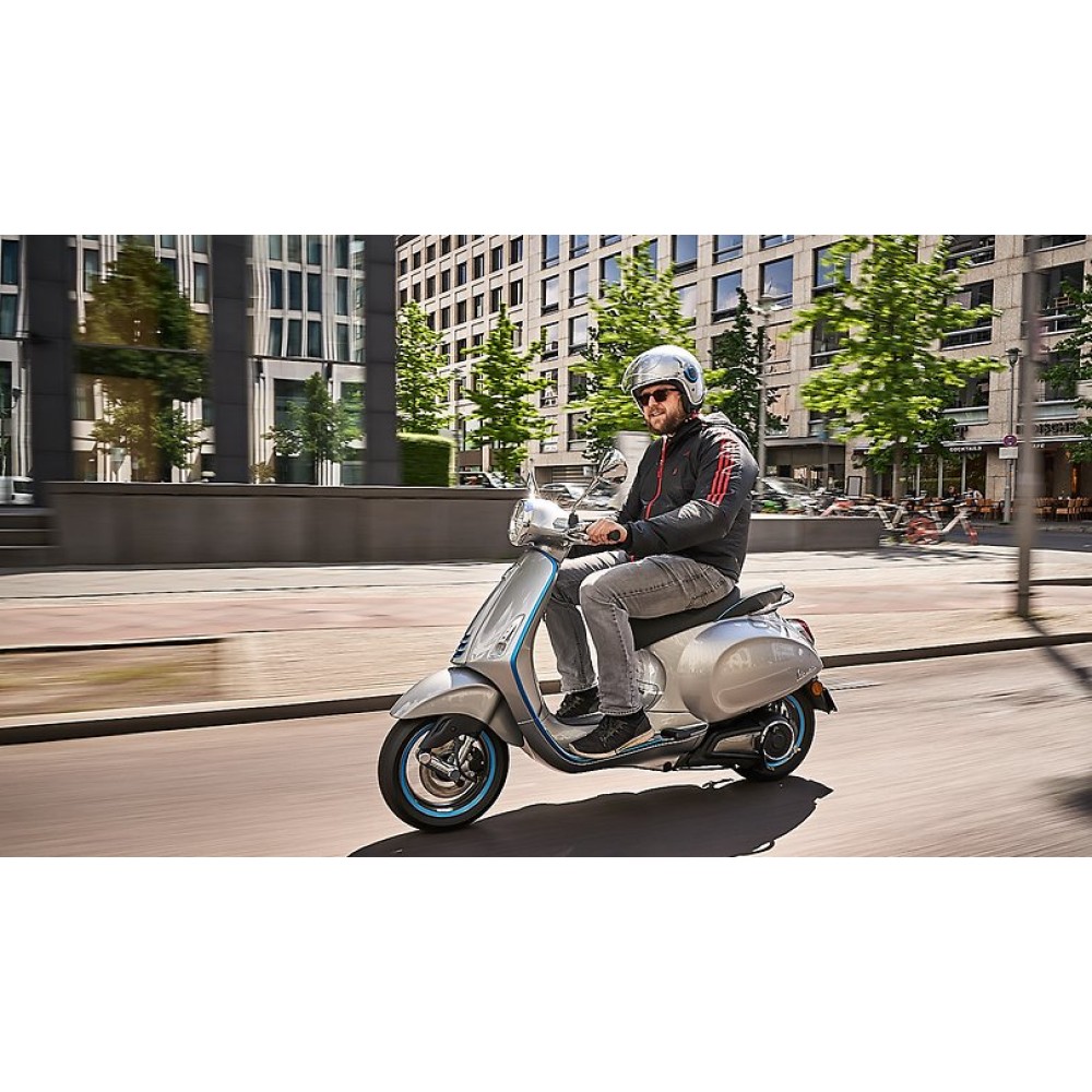 Электроскутер Vespa Elettrica 3 Электроскутер Vespa Elettrica 3
