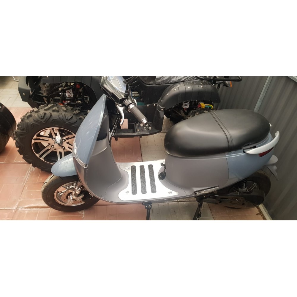 Электроскутер FST Classic 1000W 72V с АКБ 30FAh 2 Электроскутер FST Classic 1000W 72V с АКБ 30FAh 2